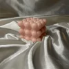 شمعة مكعب القلوب الكلاسيكية